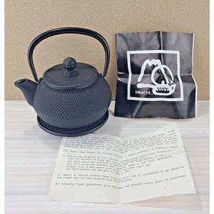 IWACHU Tetsubin Kuro 3-Arare Black Hobnail Cast Iron Teapot 10 Oz. With Trivet